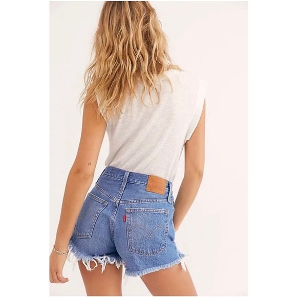 Levi’s 501 High Rise Denim Shorts - Picture 7 of 7